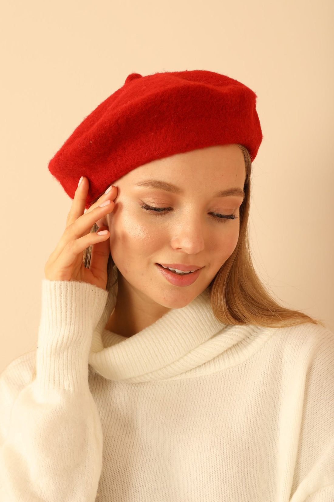 Kırmızı Yünlü Ressam Beresi